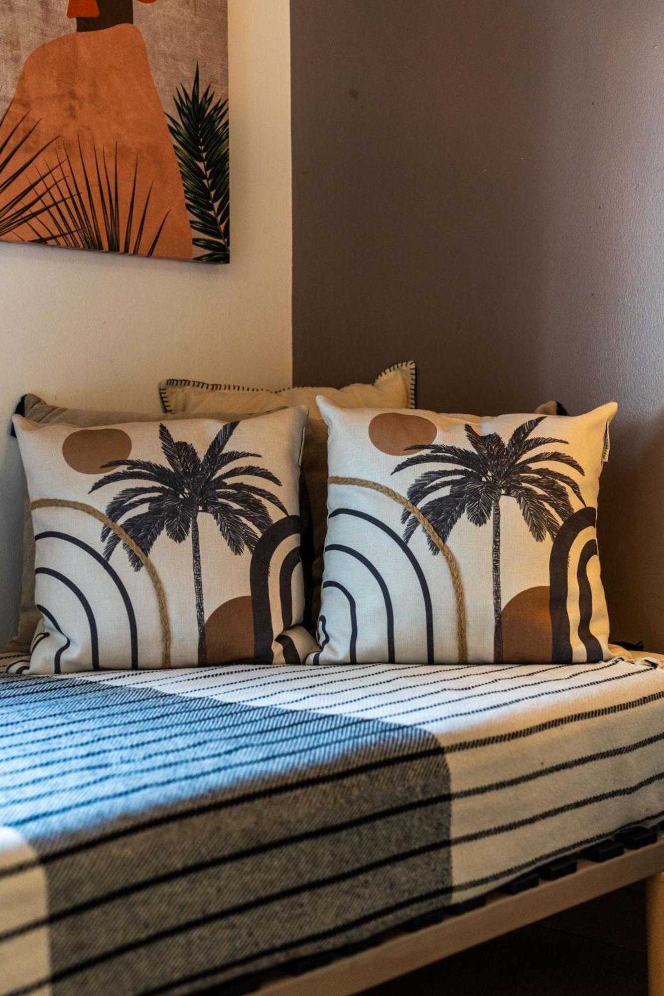 سانت بيير Les Baroudeurs Hostel المظهر الخارجي الصورة