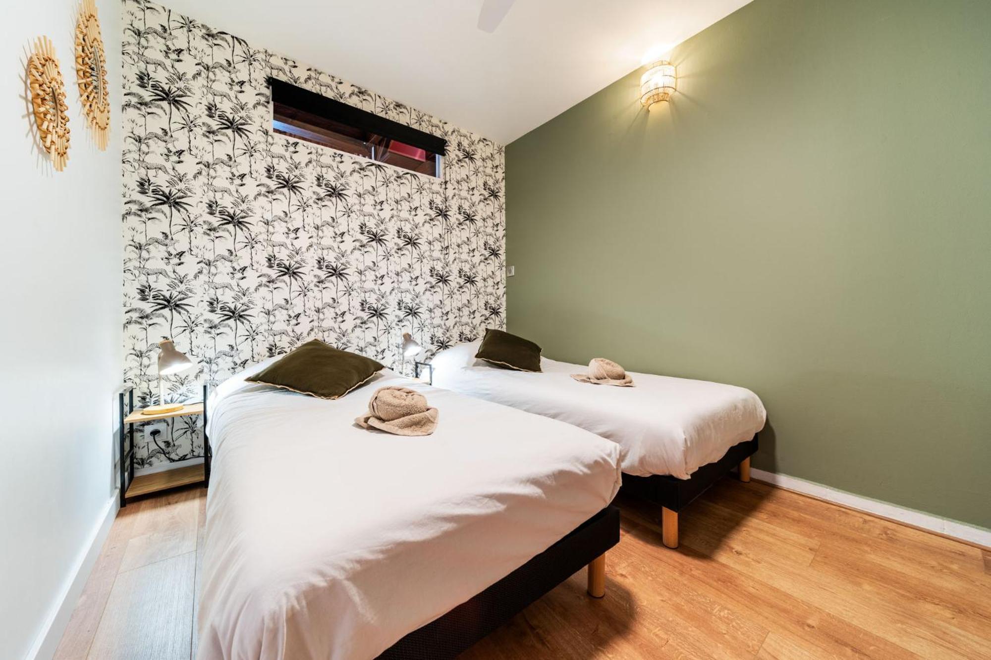 سانت بيير Les Baroudeurs Hostel المظهر الخارجي الصورة